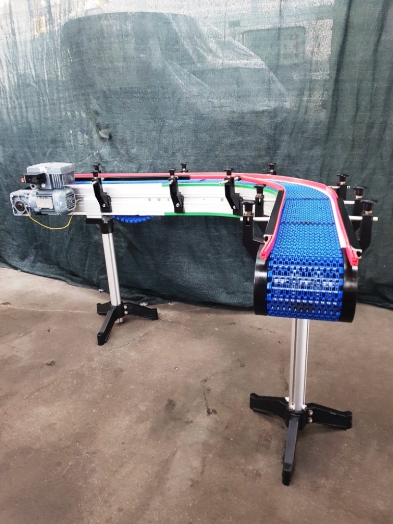 NASTRO TRASPORTATORE CURVO MOTORIZZATO – SEW