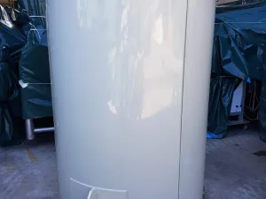 SERBATOIO VERTICALE CHIUSO IN POLIETILENE – S.A.F.I. – MOD. 1500 LT