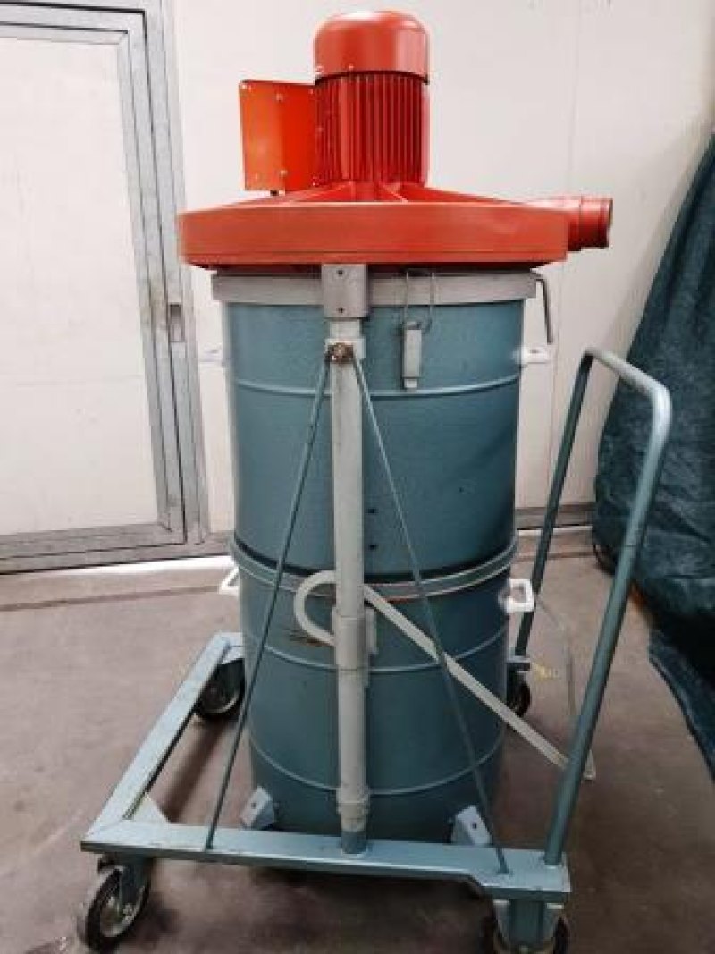 ASPIRATORE INDUSTRIALE – RIBO – MOD. V5/D6