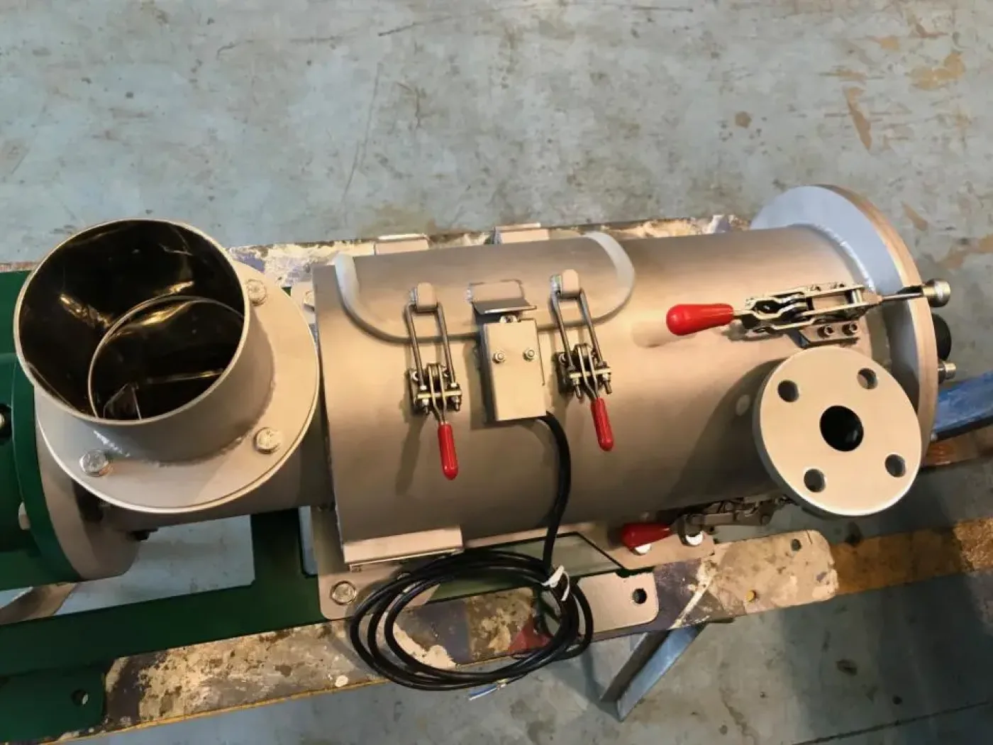 NEW TCS250 STAINLESS STEEL SIEVER - 1