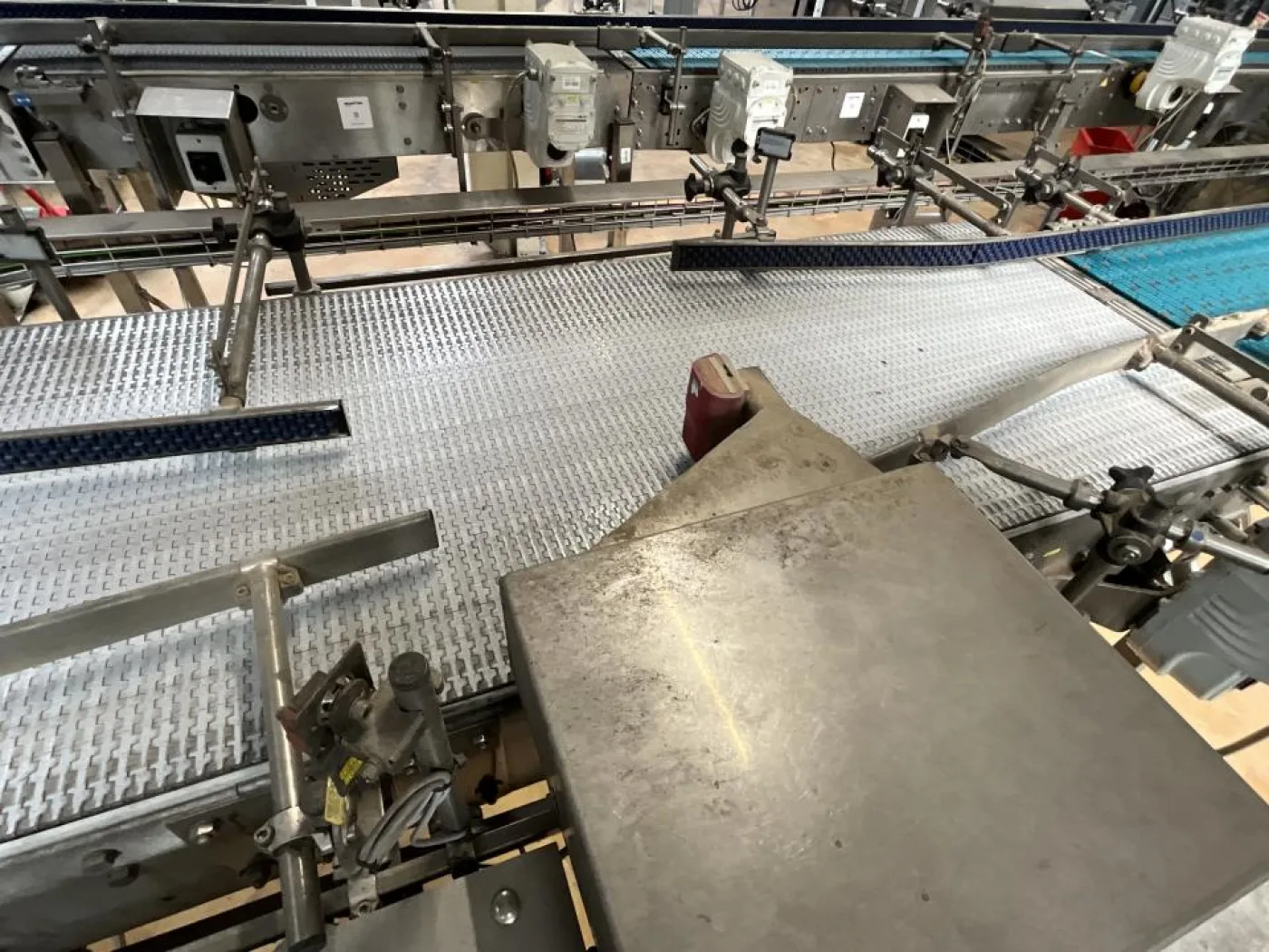 2015 Krones Krones 420mm Convoyeur Belt from Case Packer to Palletiser - Line 5 - 6