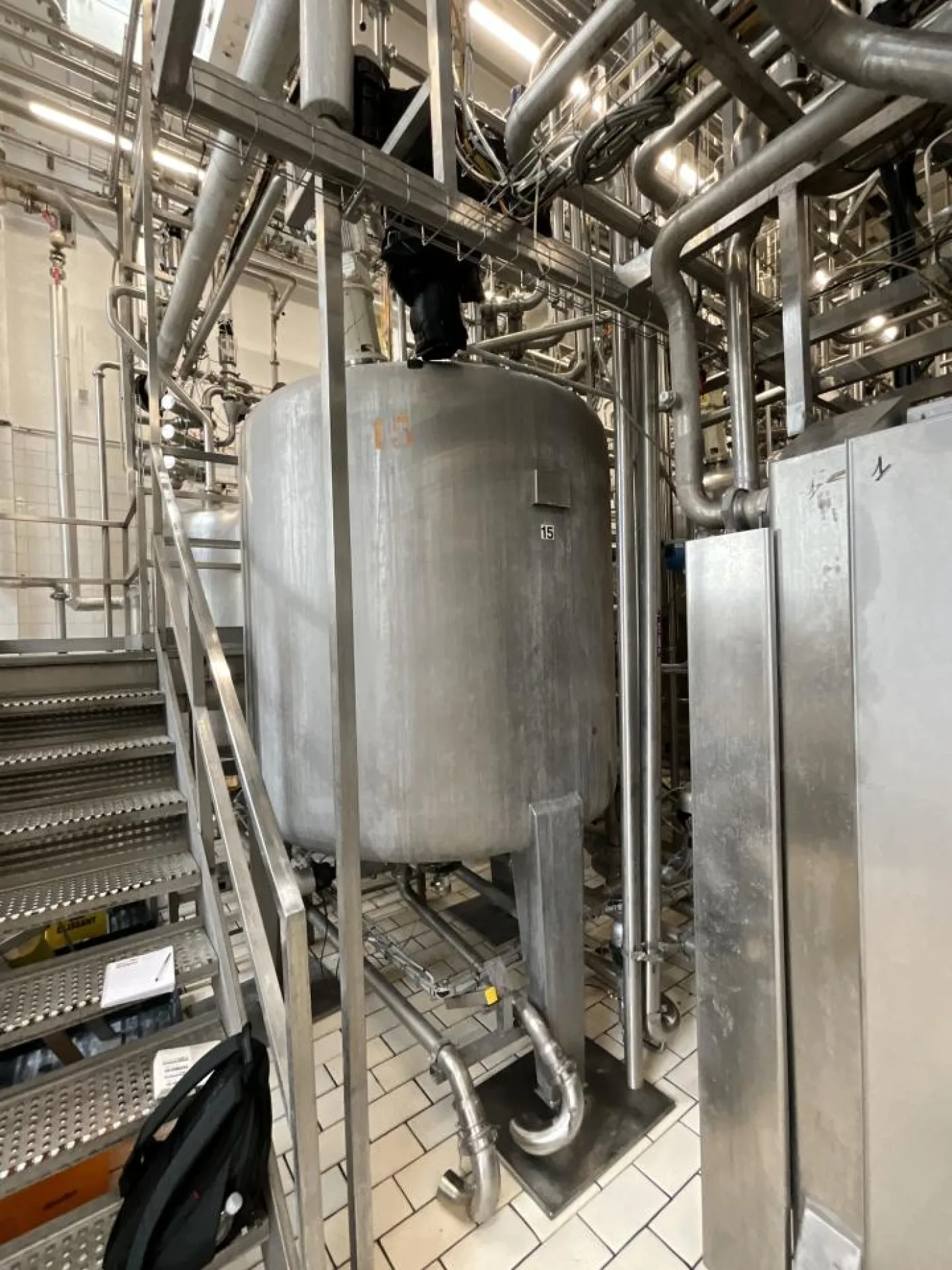 Chaudronnerie Tuyauterie Chaudronnerie Tuyauterie Circa 3000 Litre Stainless Steel Mixing Tank - 3