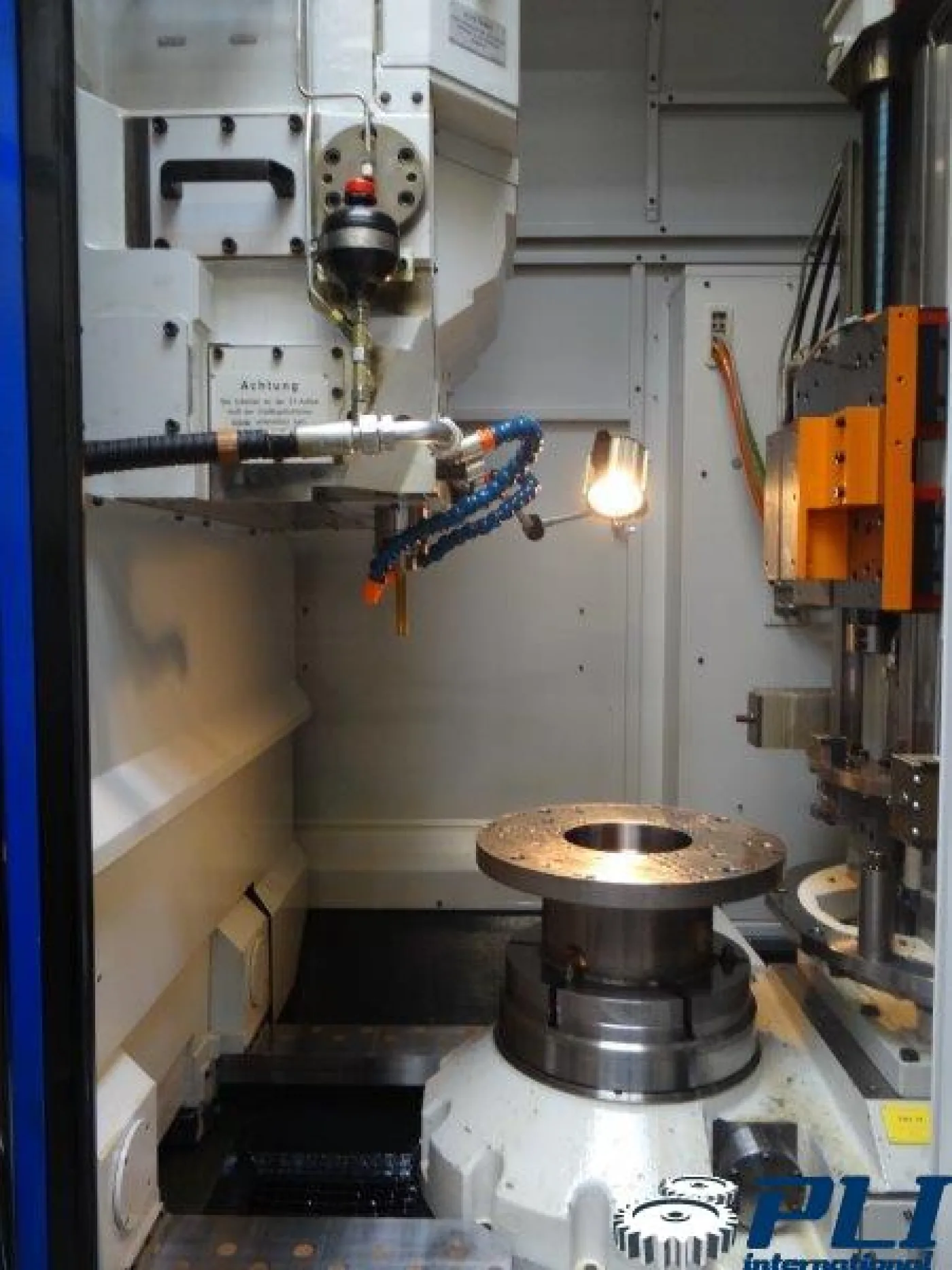 8 AXIS KNIFE CUTTING MACHINE – LIEBHERR – LFS 380 - 8