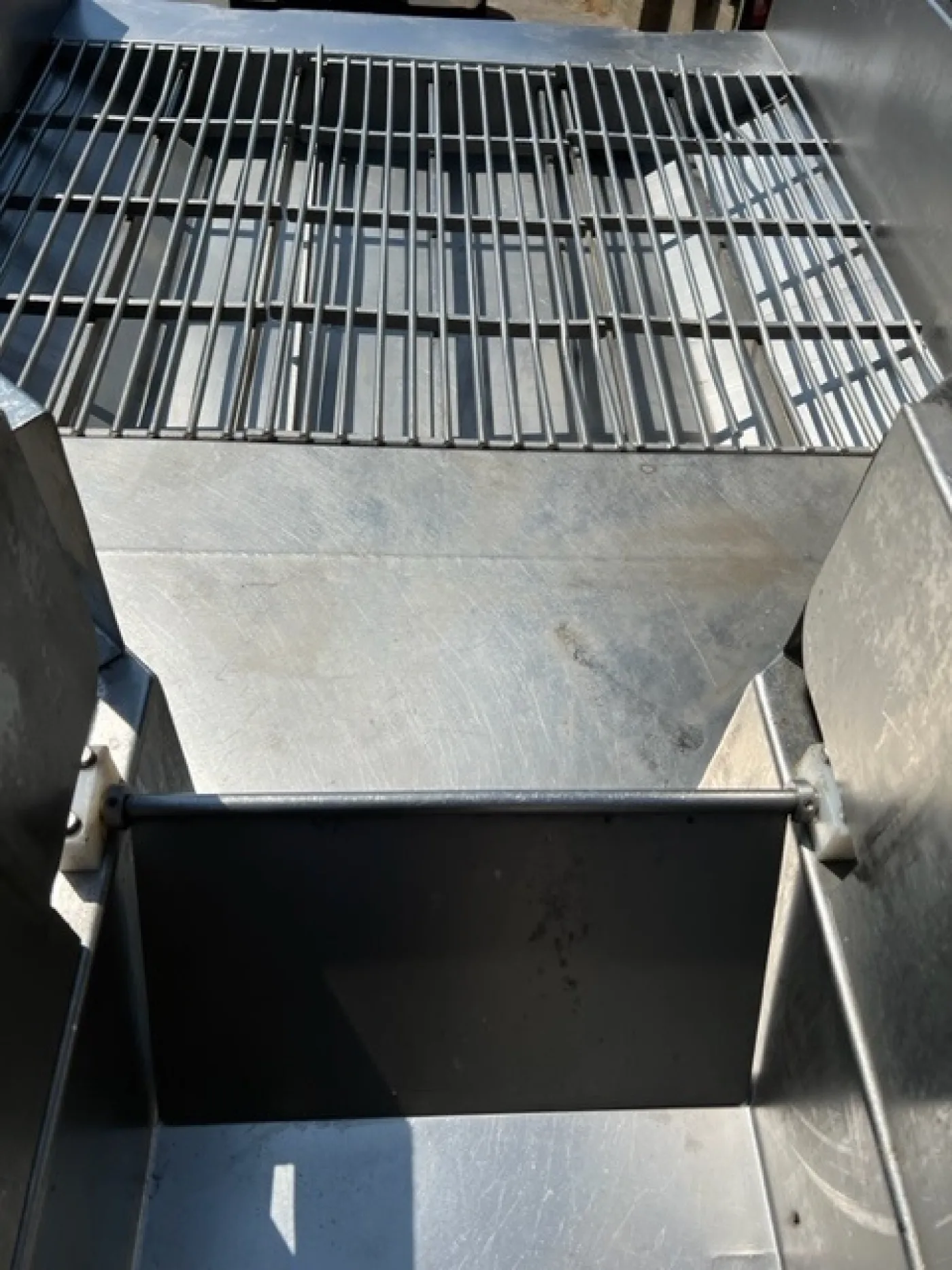 Bulk Hopper Drain Table - 4