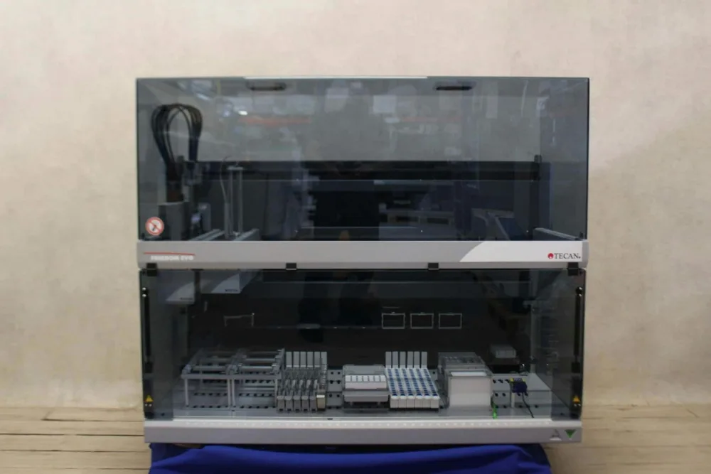 Tecan Freedom EVO 150 Pipetteerrobot