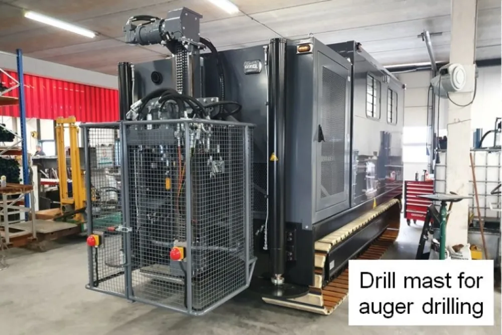 Drill Mast for Auger Drilling