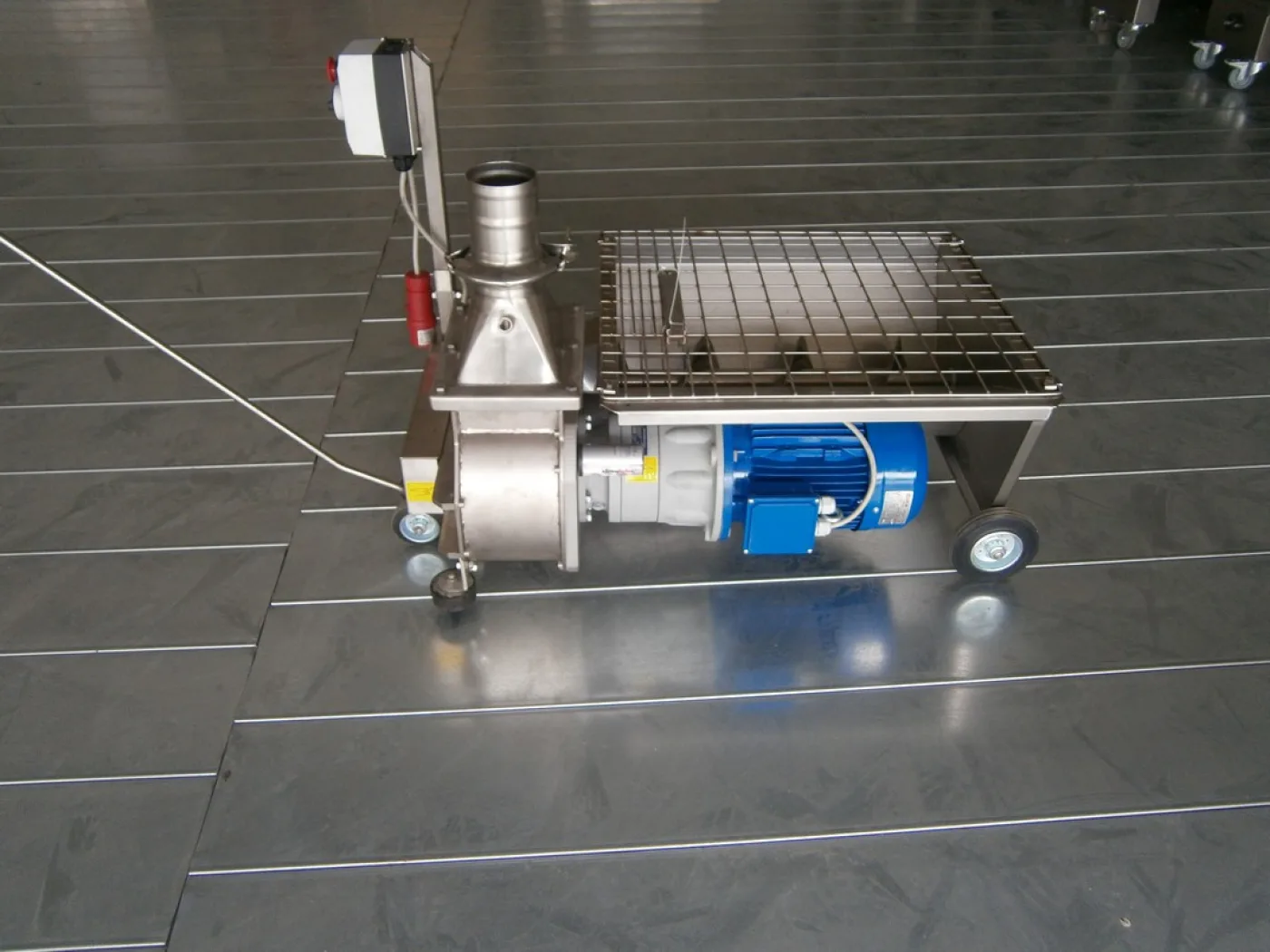 STAINLESS STEEL VOLUMETRIC ROTOR PUMP STRAZZARI SERIE G6-150 NEW MACHINE - 2