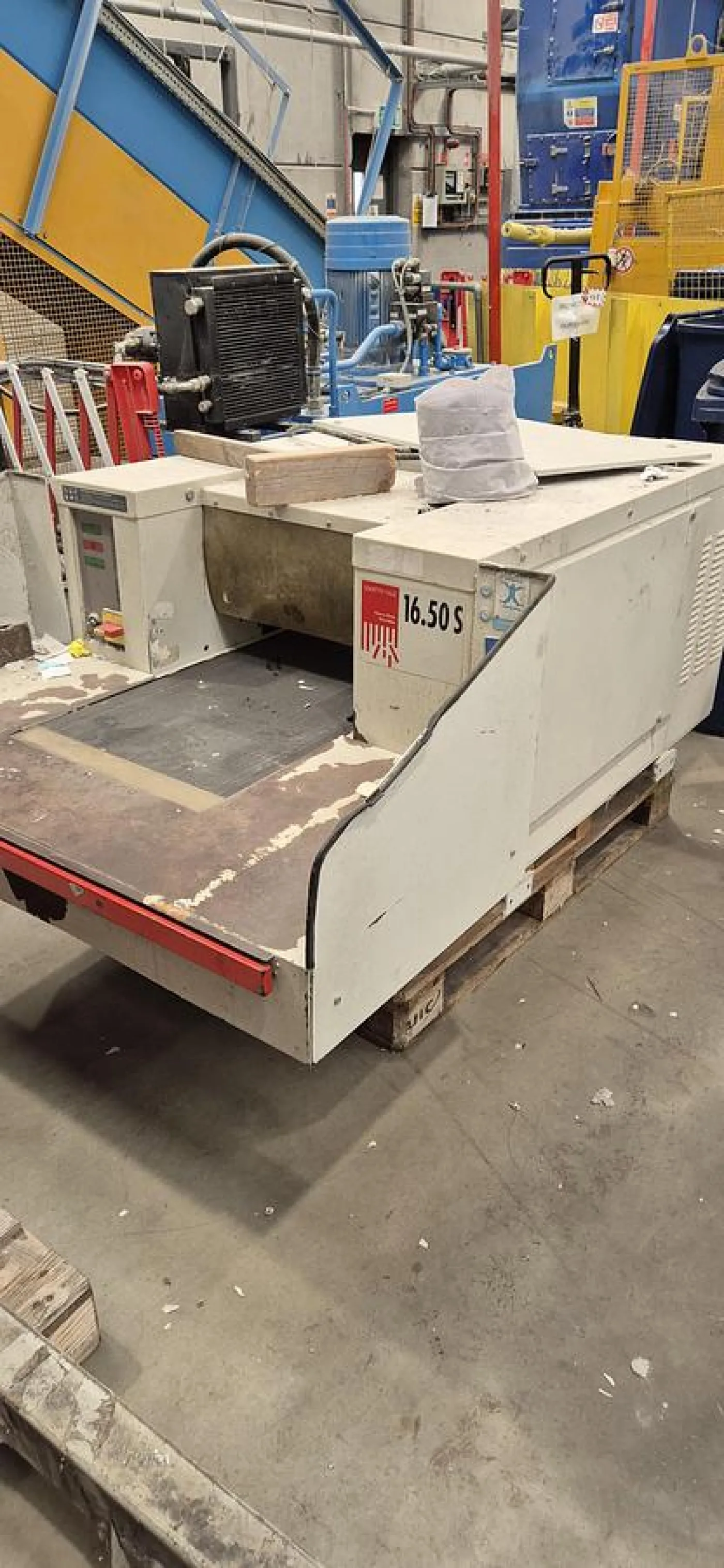 2015 Martian Yale 16.50 Heavy Duty Paper Shredder - 1