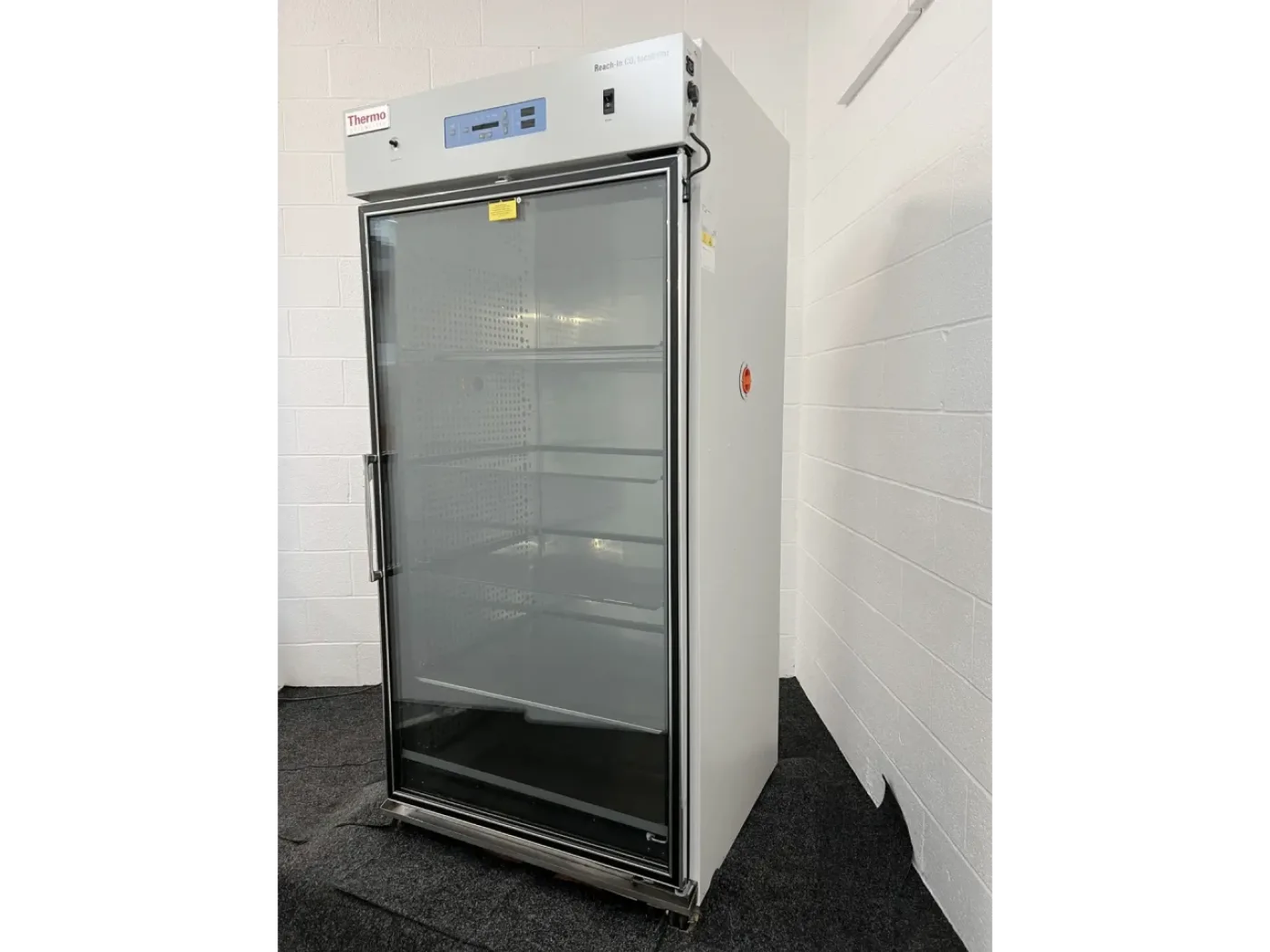 Thermo Scientific Reach-In CO2 Incubator - 3
