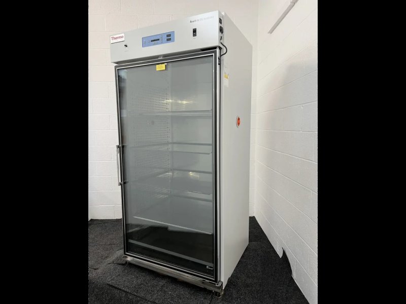 Thermo Scientific Reach-In CO2 Incubator