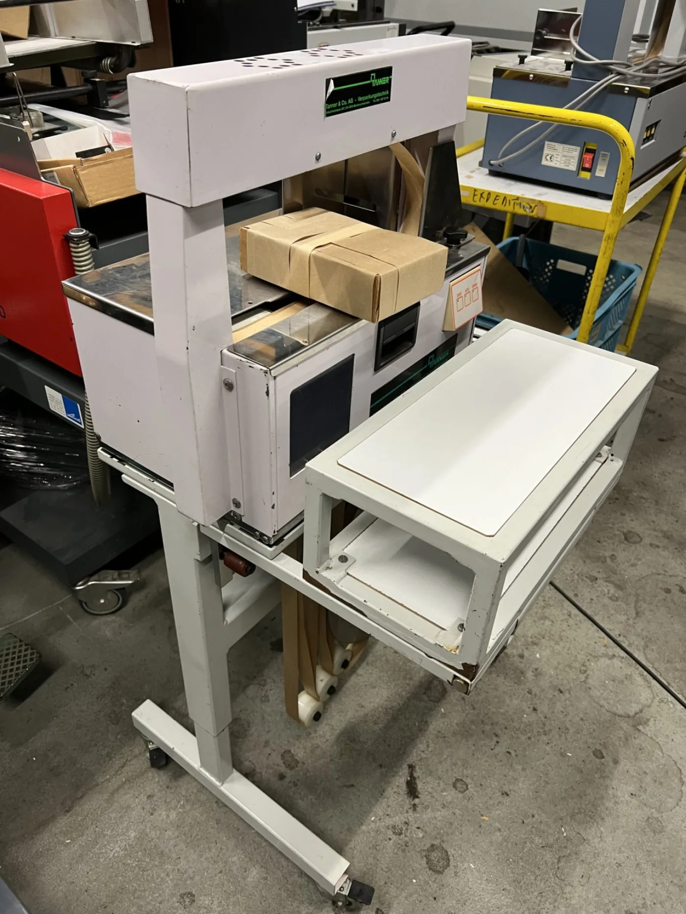 Banderoleuse TANNER COM JD-240F - 1
