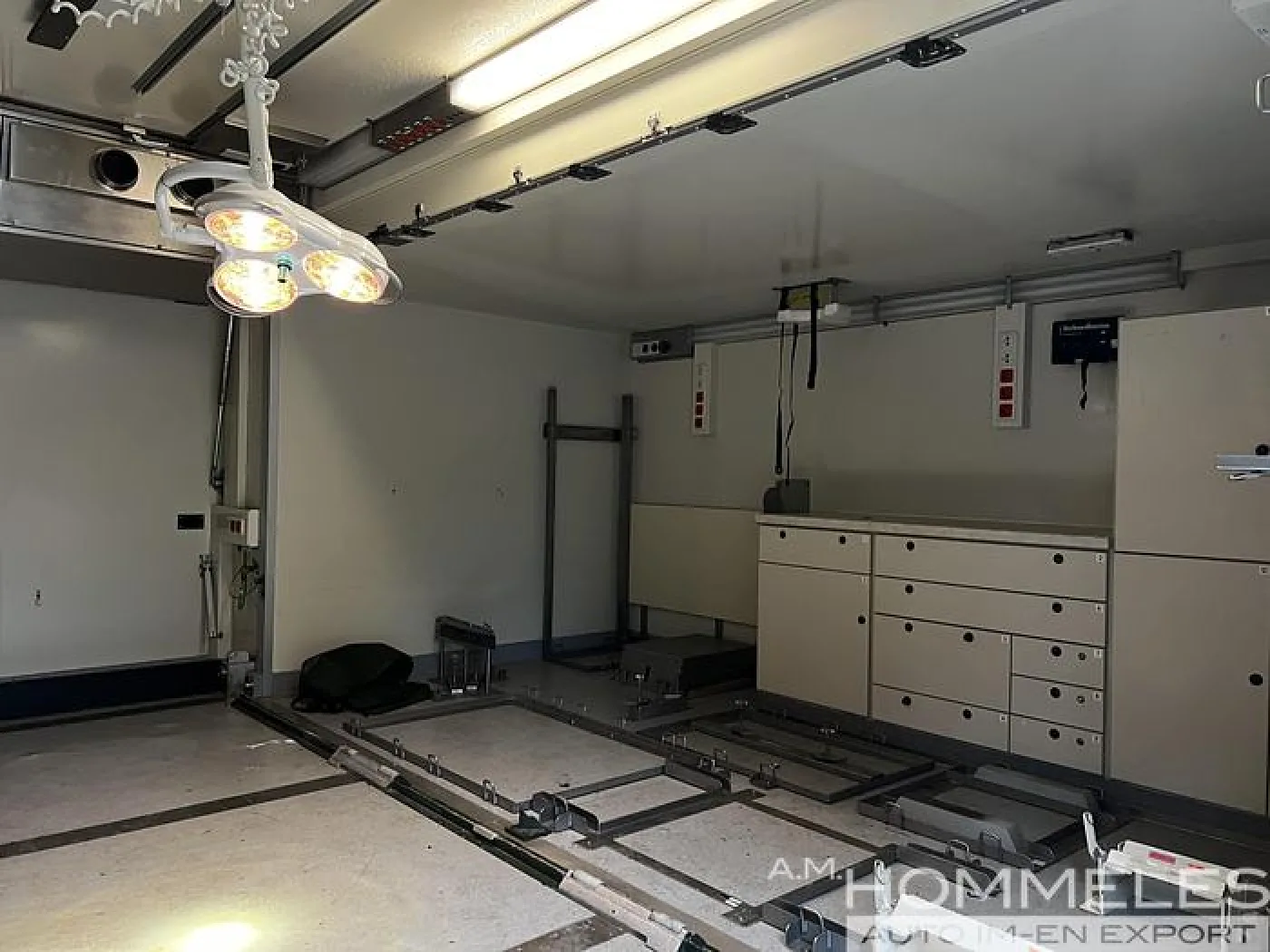 Mobile Operating Room (OR) - 7