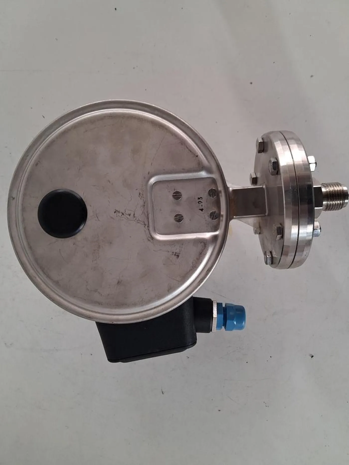 WIKA 831.12 Pressure Gauge -1 to +3 bar with Inductive Contact - 7