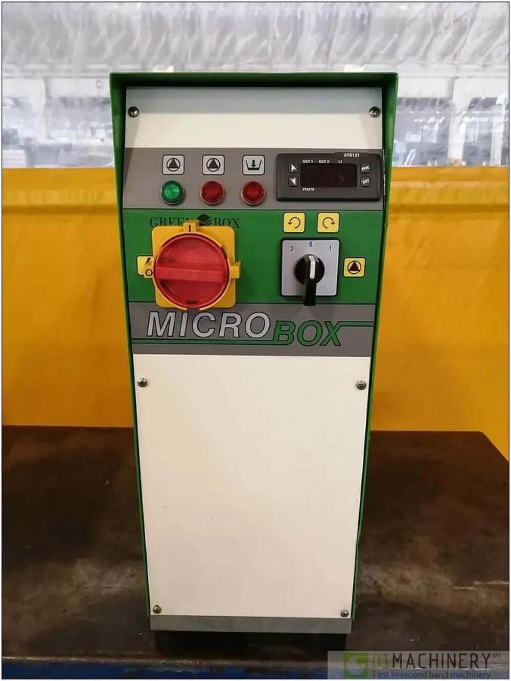 2012 GREEN BOX MICROBOX NEW AI2921