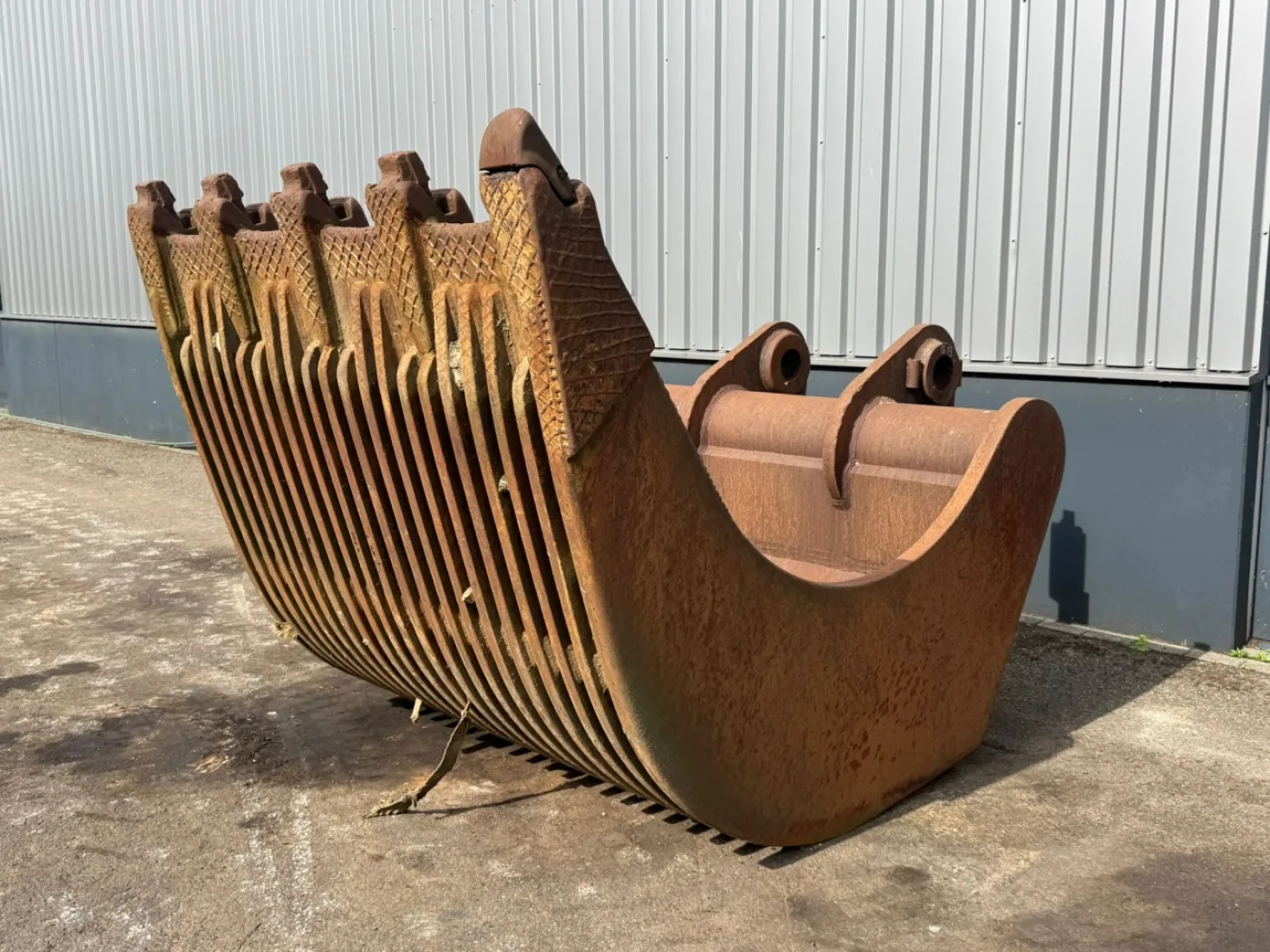 Skeletonbucket Caterpillar 374 - 1