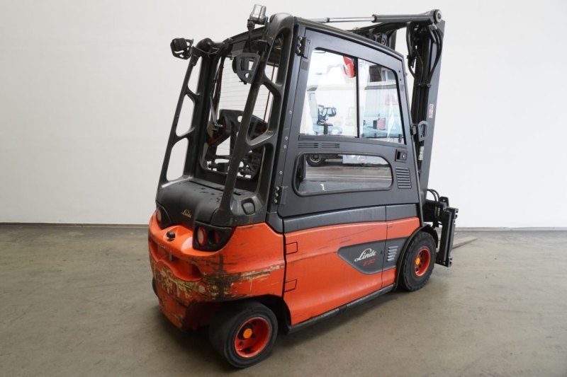 Frontstapler Linde E 30 L 387 (2020)