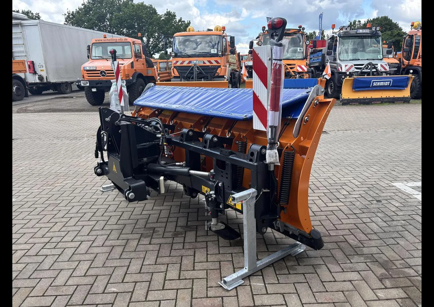 Aebi Schmidt Tarron MS 30.1 - Dreipunktaufnahme - 3