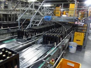 Crate conveyors