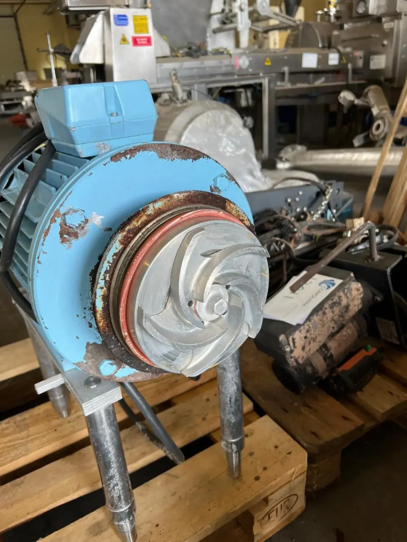 CENTRIFUGAL PUMP 5.5 kW STAINLESS STEEL - 6