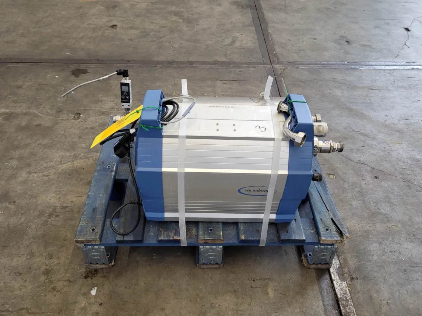 Vacuubrand ME 16C NT Vario - Vacuum pump - 6