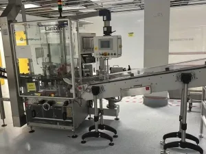 GRONINGER - Macchina inserimento stantuffi e etichettatura siringhe