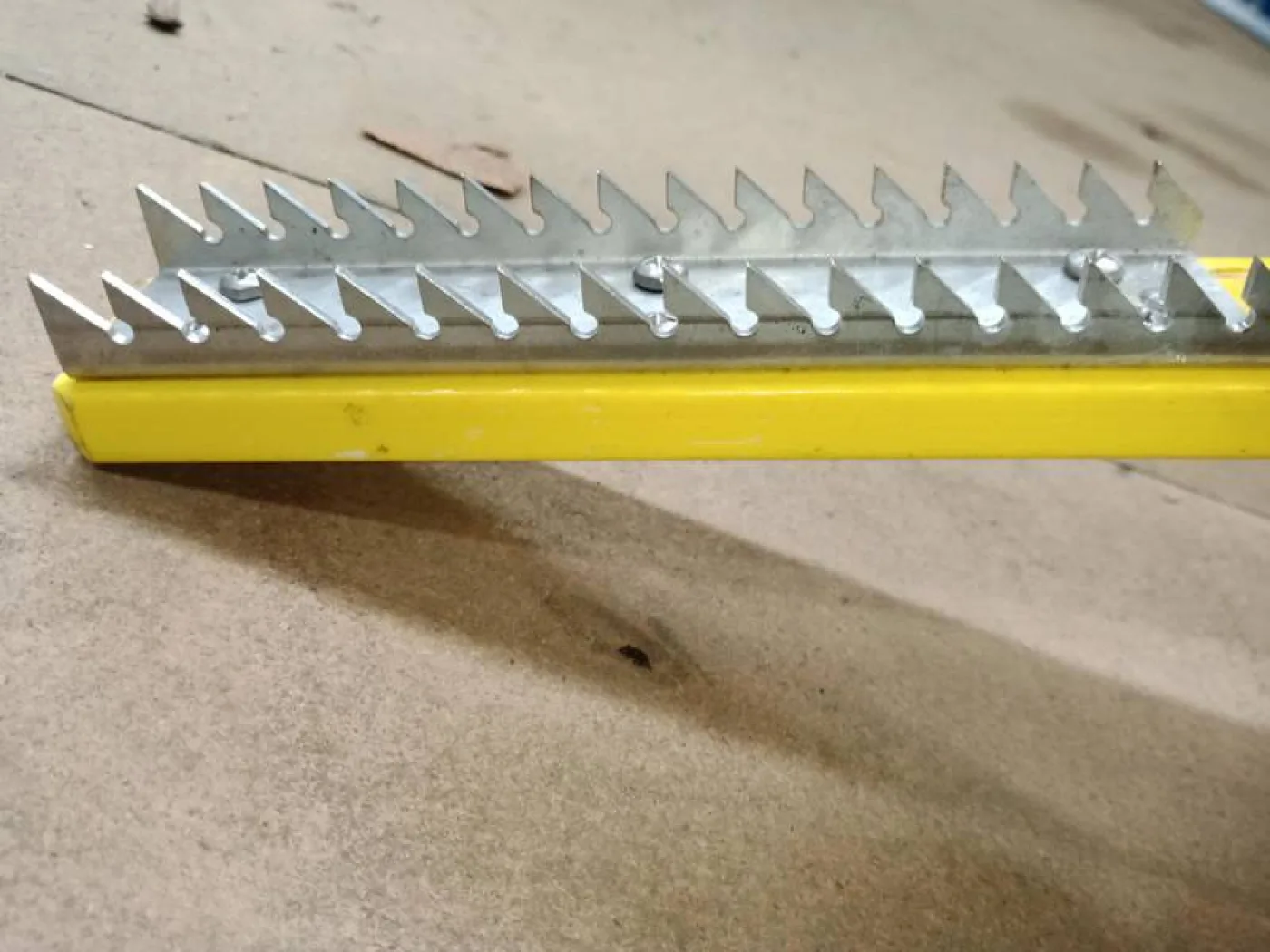 Stunning tongs - 5