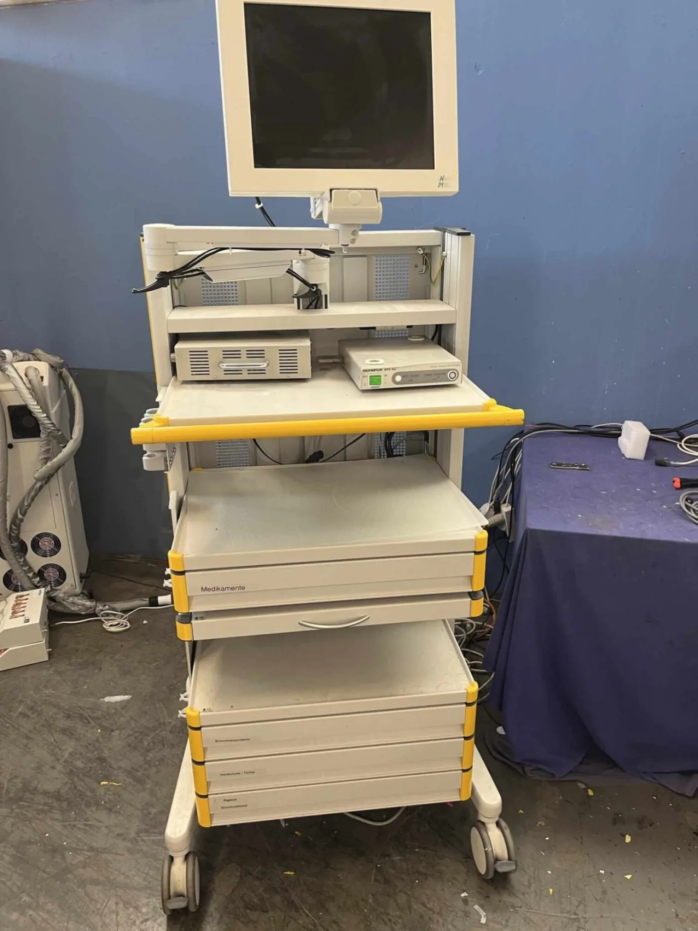Endoskopiewagen /Endoscopy trolly (Gebraucht, sehr gut) - 4