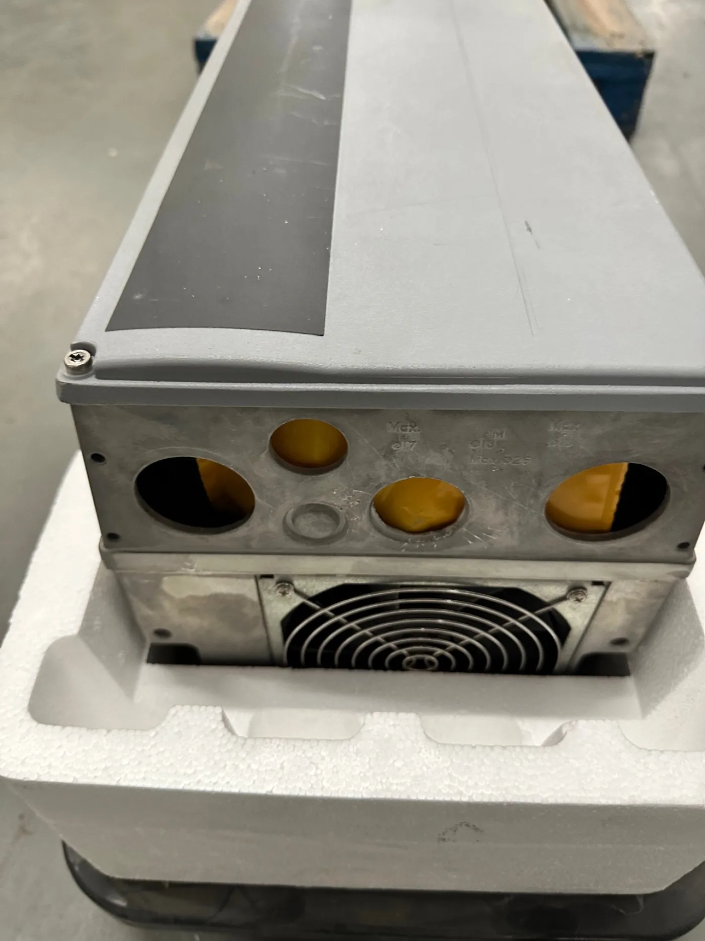 Danfoss Frequenzumrichter VLT® AutomationDrive FC-302 - 2