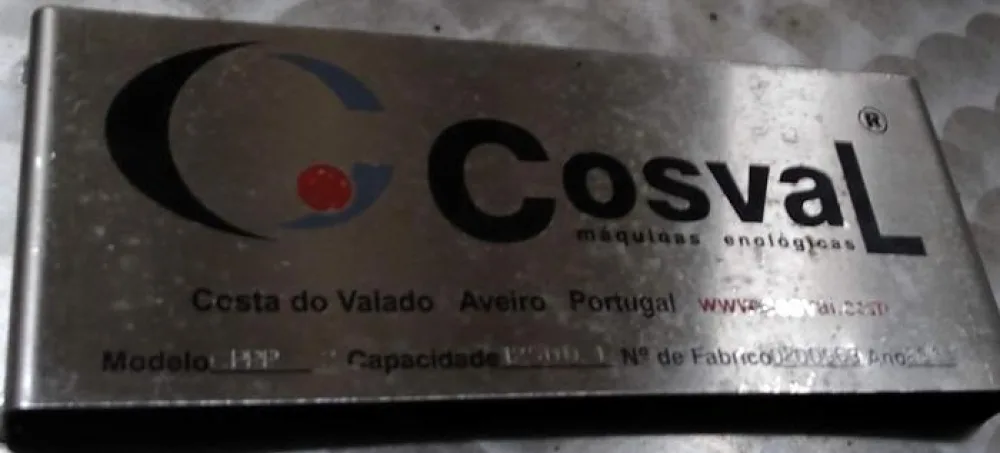 Reservatório de inox para fermentação de vinho de 12 500 L