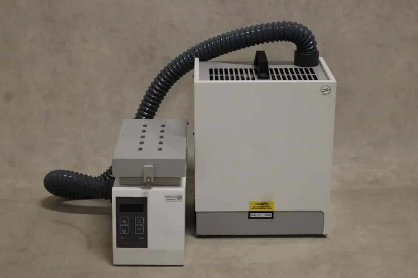 DuPont Qualicon Bax System Dry Block Heater - 1