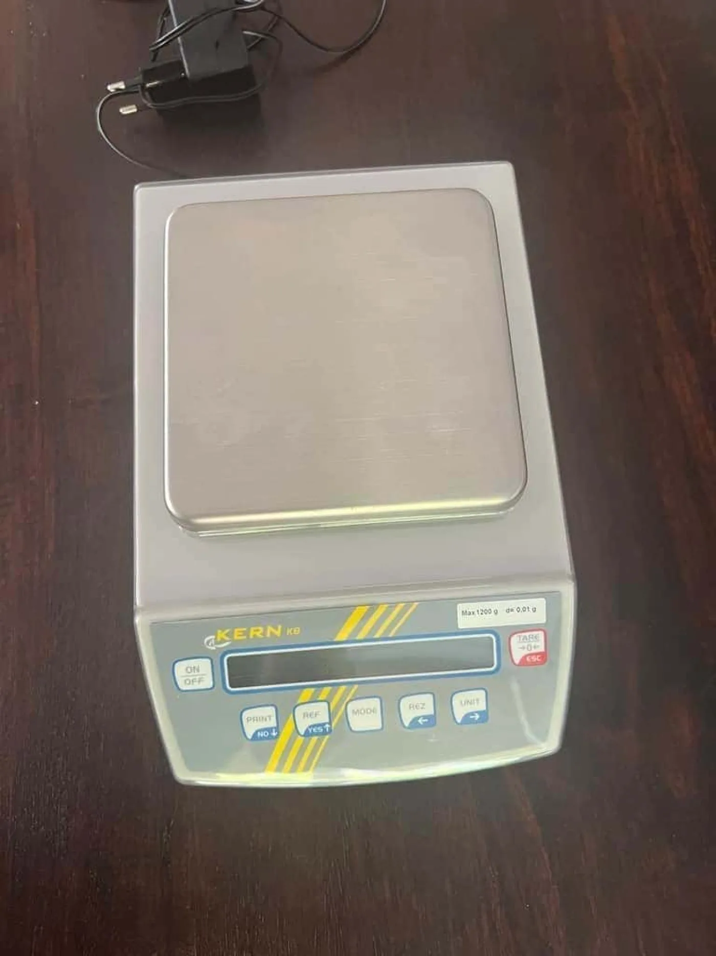 Kern KB 1200-2N Precisieweegschaal - 1