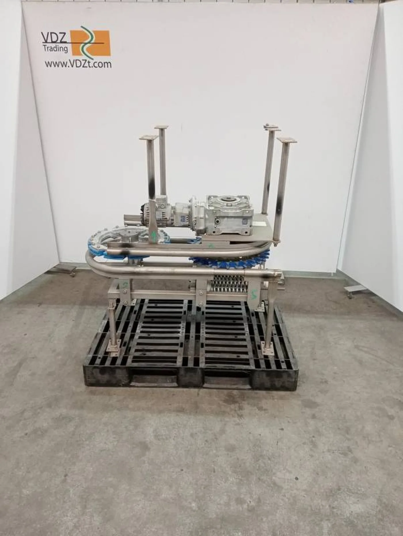 Clean line conveyor for poultry slaughterline - 8