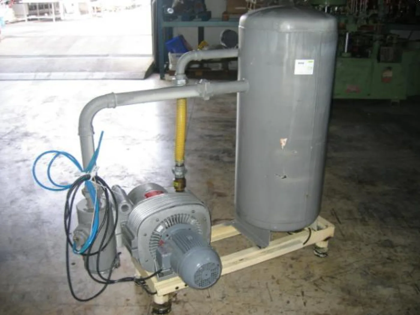 Bomba de vacío con calderín RIESTCHLE - 1