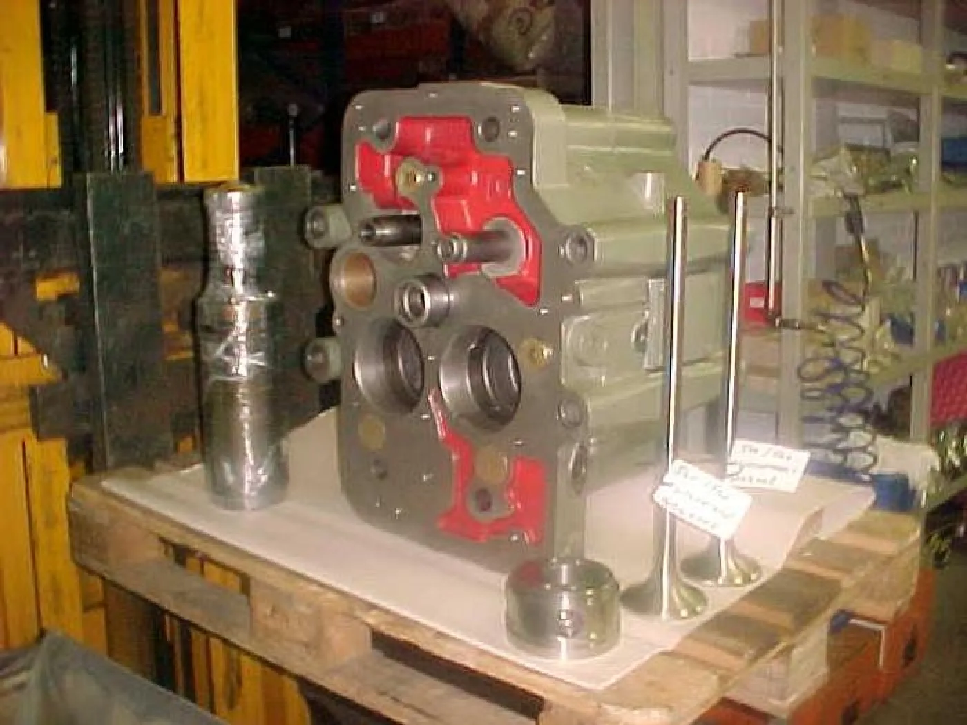 CYLINDER HEADS DEUTZ SBVM540 RECONDITIONED - 1