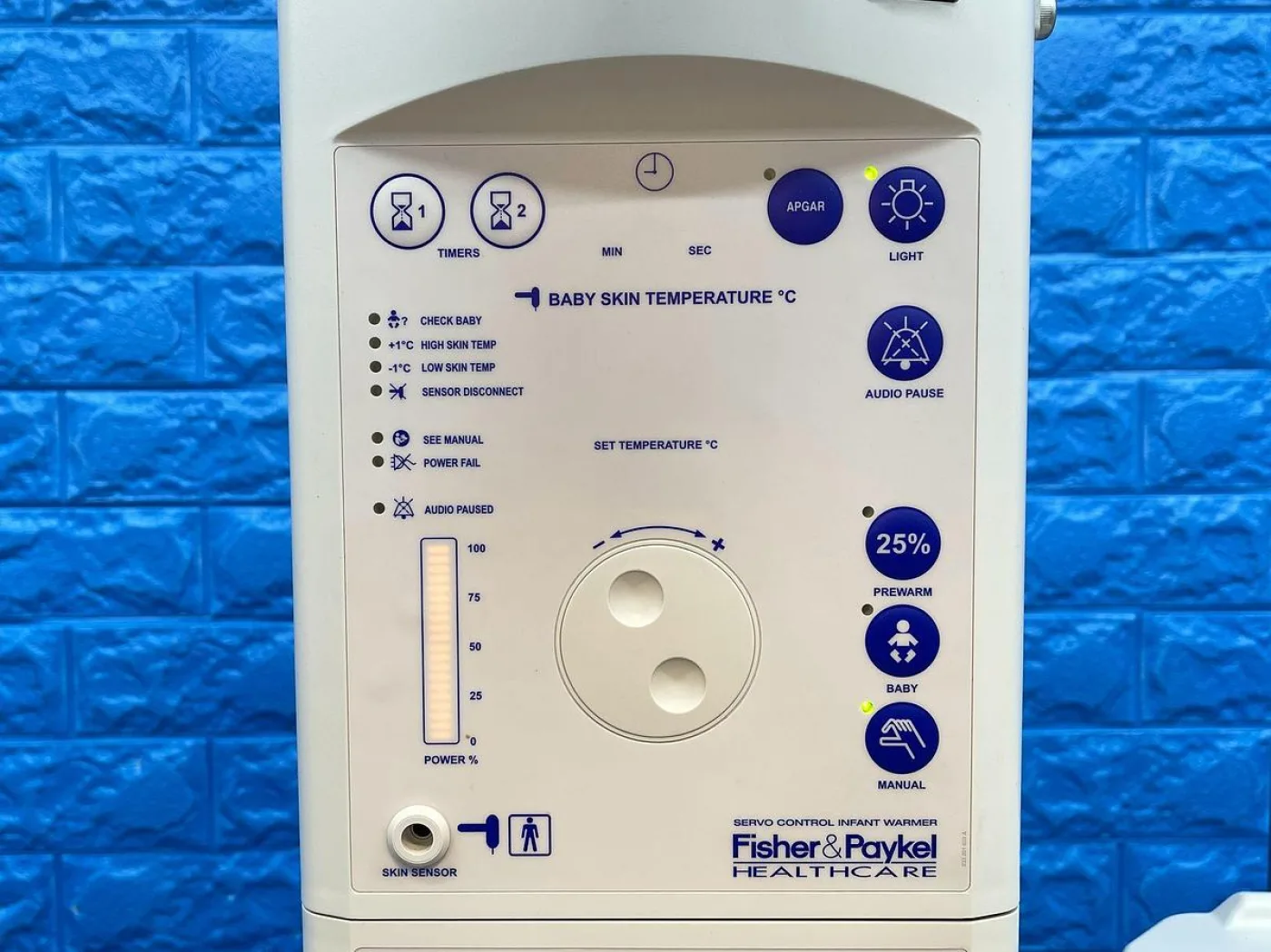 FISHER & PAYKEL Healthcare Cosy Cot, REF: IW932AEK YOM: 2016 Infant Resuscitator - 4