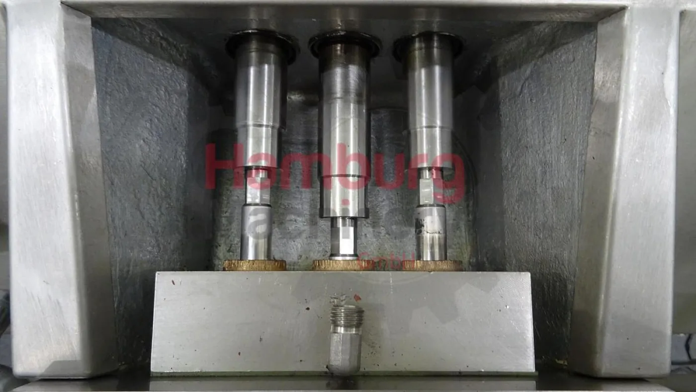 High Pressure Homogeniser APV Gaulin 79 MC 2-5TBSX Aseptic - 5