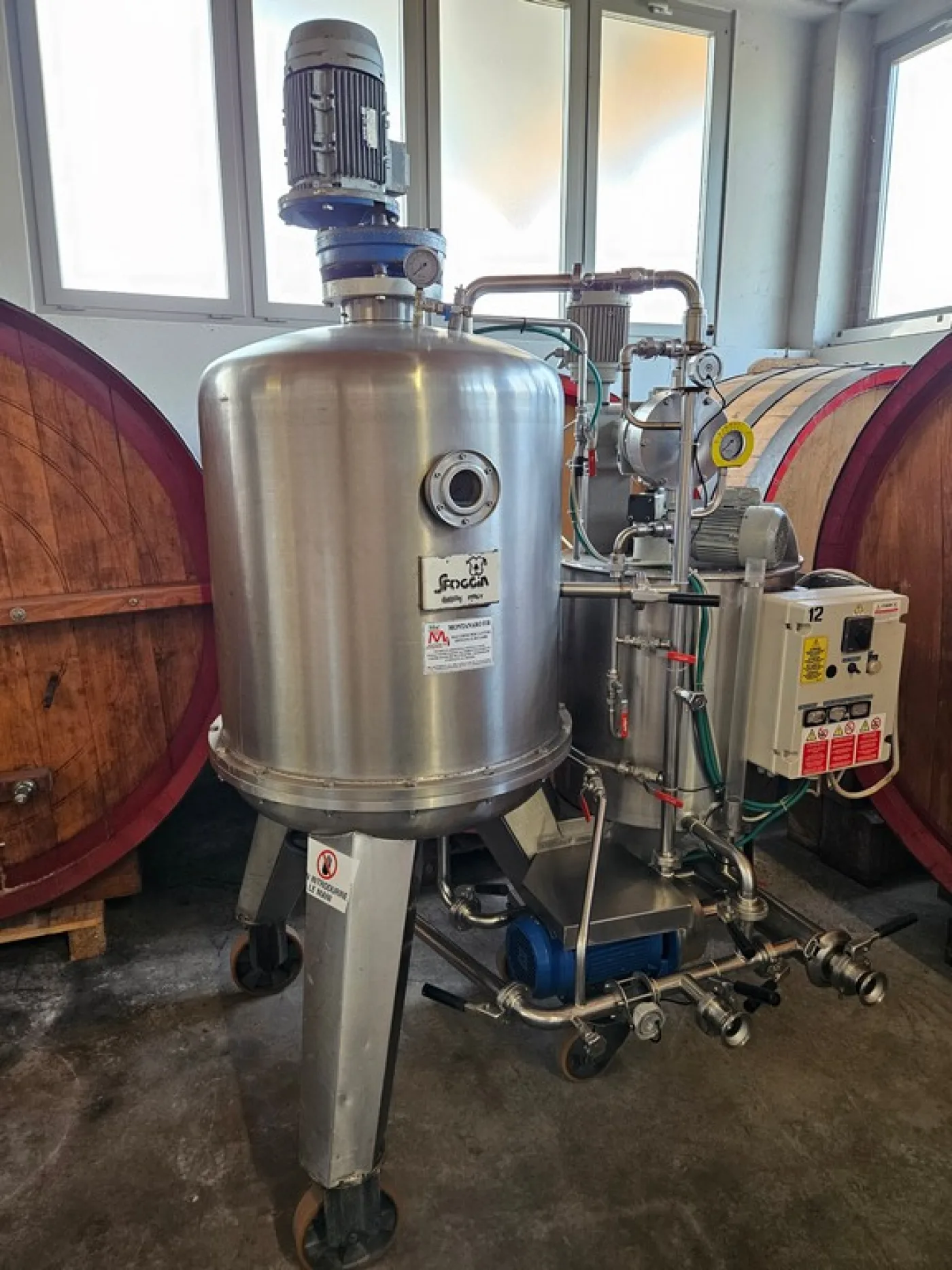 STAINLESS STEEL SFOGGIA KIESELGUR FILTER, 5 MQ OF FILTERING SURFACE, WITH HORIZONTAL SHEETS AND CENTRIFUGAL DISCHARGE, SECOND HAND MACHINE - 2