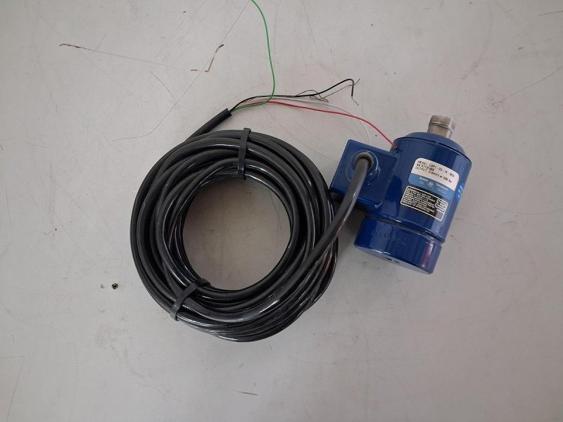Revere Model DSP1-D3-1K-30E5 Kraftsensor / Load Cell Transducer