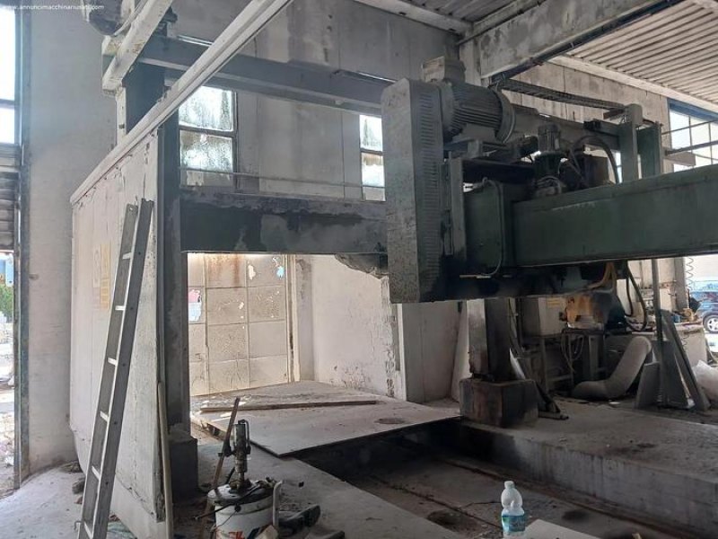 1995 Levi Tunisi LT 1204-