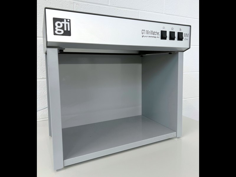 GTI MiniMatcher MM 2e Light Booth