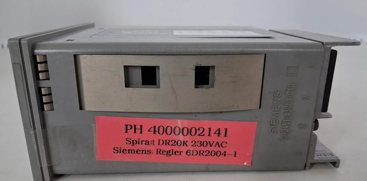 Siemens C73451-A3000-C10 Control Module - 3