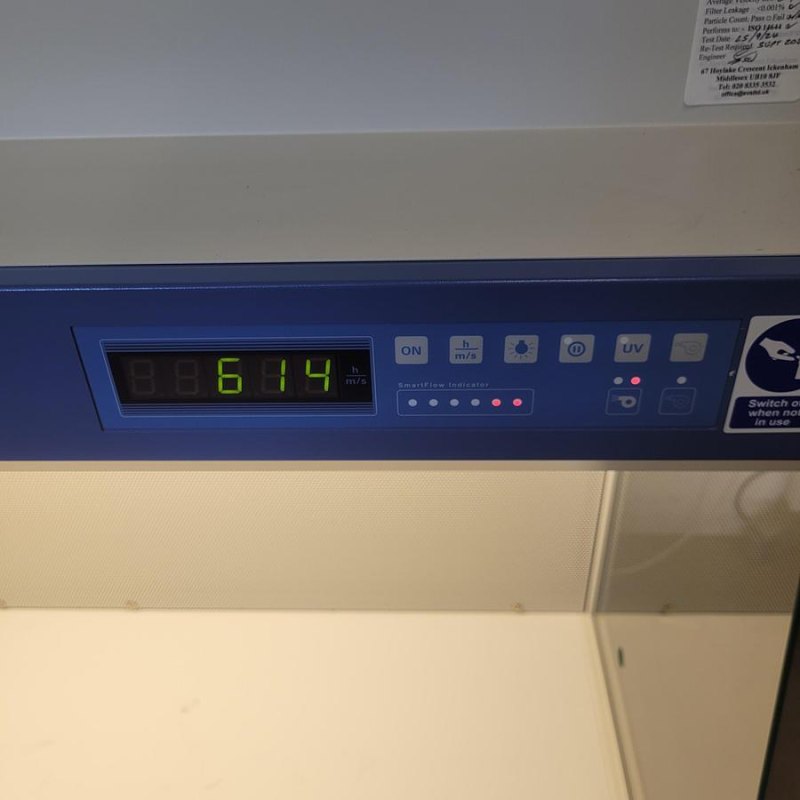 Thermo Scientific Heraguard ECO 1.5 Laminar Flow Clean Bench
