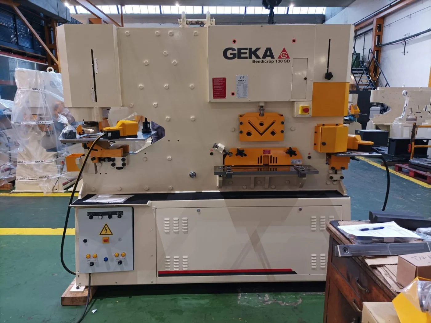 Profilstahlschere Bendicrop 130 SD - 1