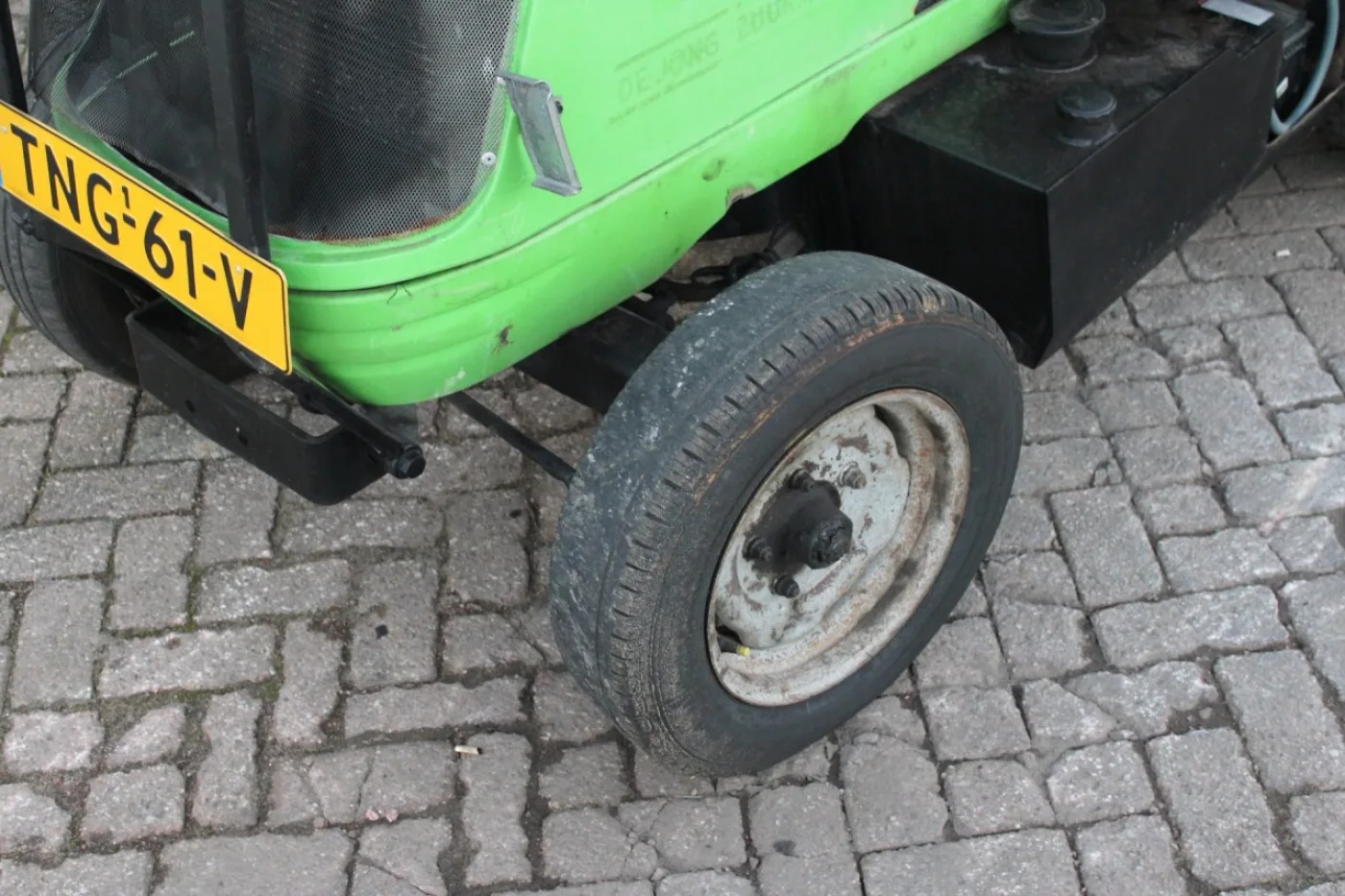 LM Trac 285 - 8