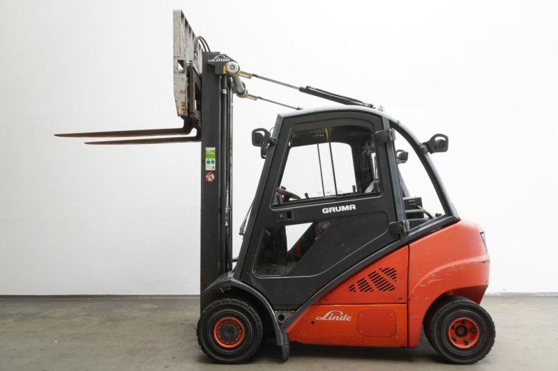 Frontstapler Linde H 25 D 392 (2012)