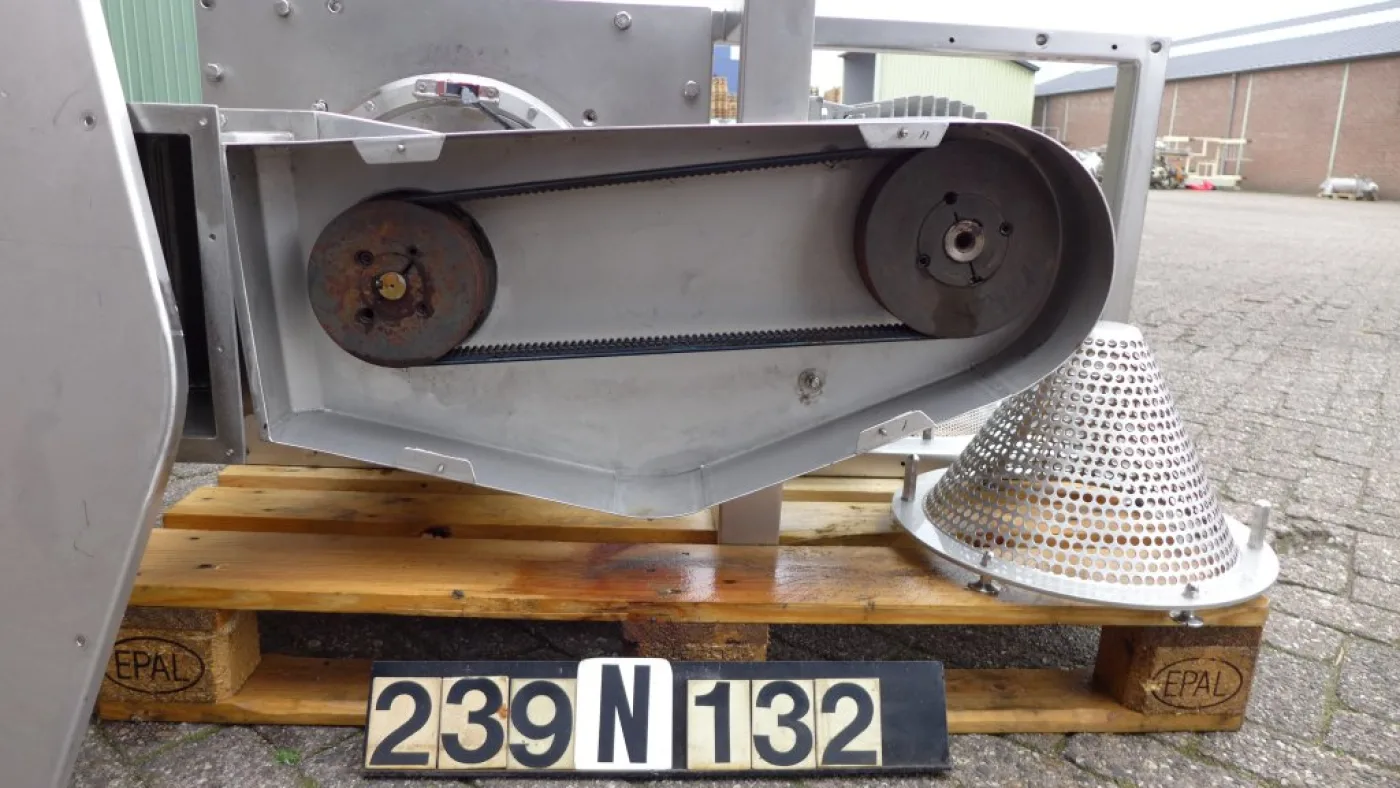 Kek Kemutec - Sieve granulator - 5