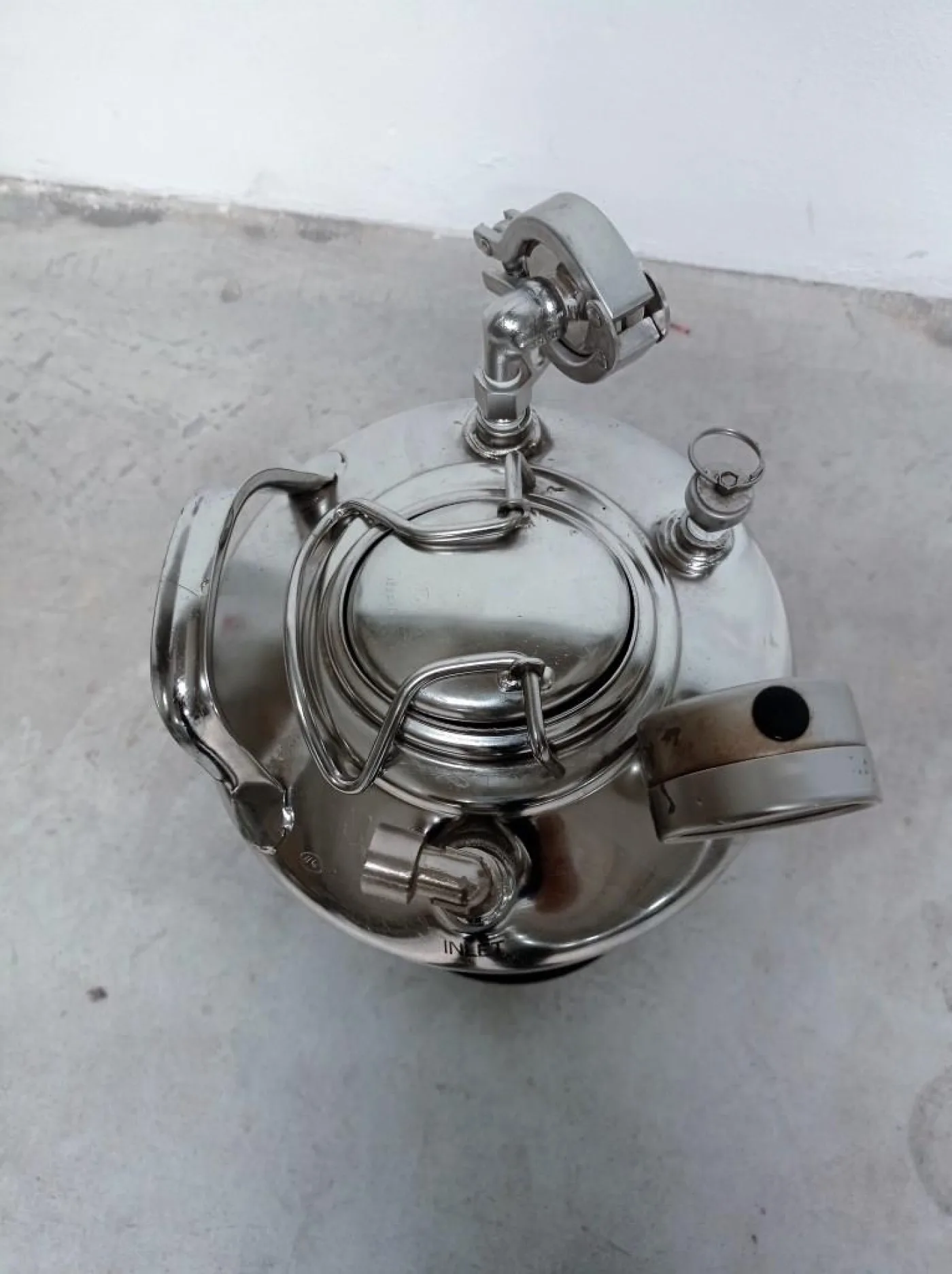 SERBATOIO MONTALIQUIDI IN ACCIAIO INOX – MILLIPORE – MOD. 20 L - 3