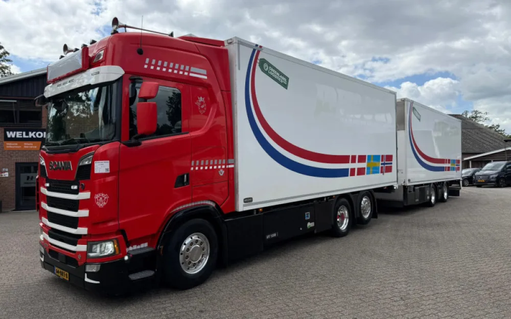 Scania 590S V8 NGS 6x2 Frigo Combi, 2x Thermo King UT1200, FULL AIR Alcoa wheels, NL Truck APK/TÜV 01-05-2027