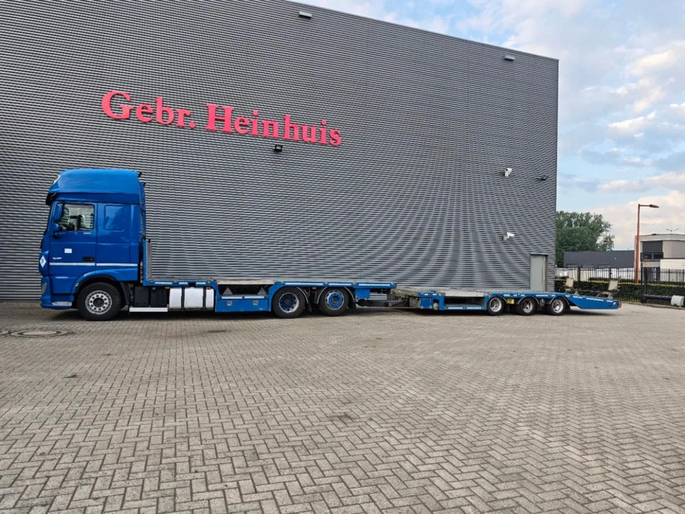 DAF XF 480 6x2 + FVG FS 4 Pieces! - 2