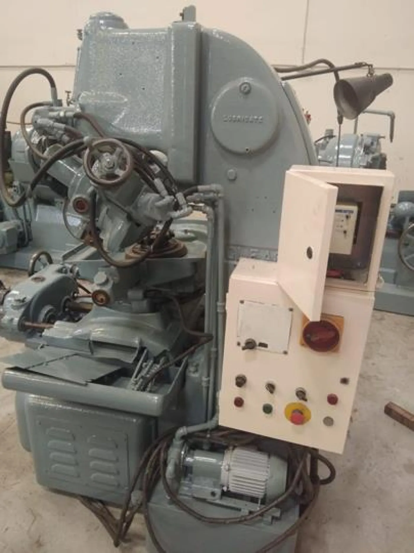 AUTOMATIC SPIRAL BEVEL & HYPOID GEAR CUTTER GRINDER & SHARPENER - GLEASON- 12'' - Laxmi Metal & Machines, Rohtak - 2